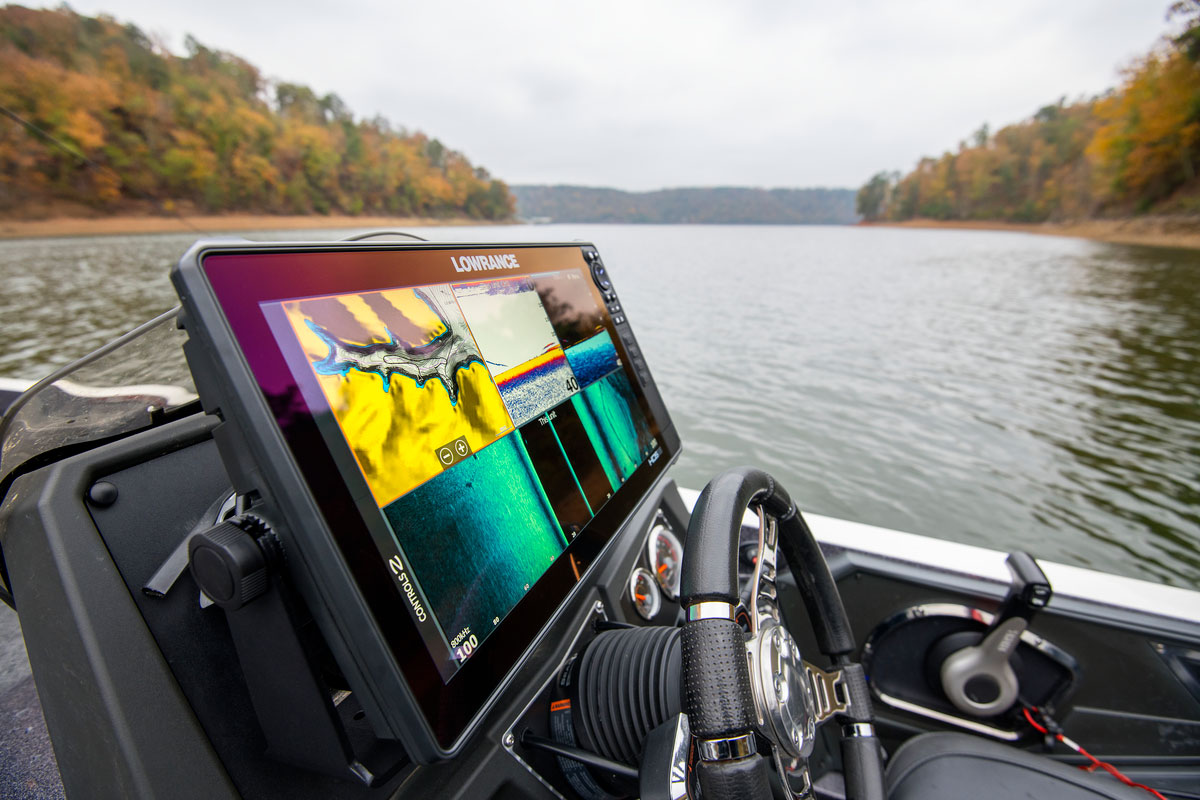 Эхолот с картами глубин и gps Choosing a Fishfinder Lowrance Europe