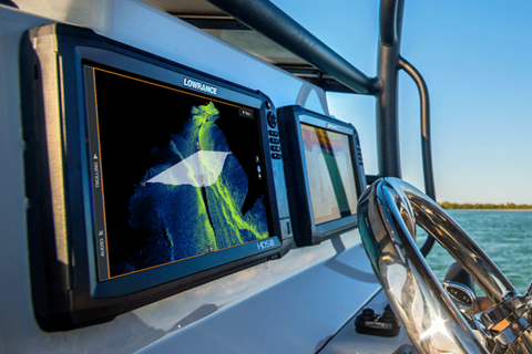 Lowrance HDS Carbon 7 | Fishfinder & Chartplotter | Lowrance Lowrance HDS Carbon 7 | Fishfinder & Chartplotter | Lowrance