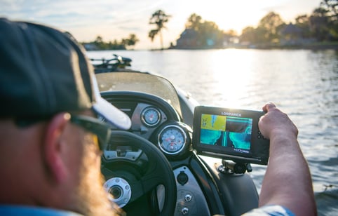 Lowrance Hook Reveal 9 with Deep Water Performance - 9-inch Fish Finder  with HDI Transducer, C-MAP Contour+ Chart Card : Buy Online at Best Price  in KSA - Souq is now 